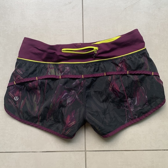 Lululemon Run Speed Shorts 6 - Picture 4 of 4